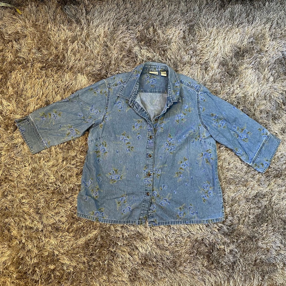 Chambray Floral 3/4 Sleeve Button Up - Classic Elements